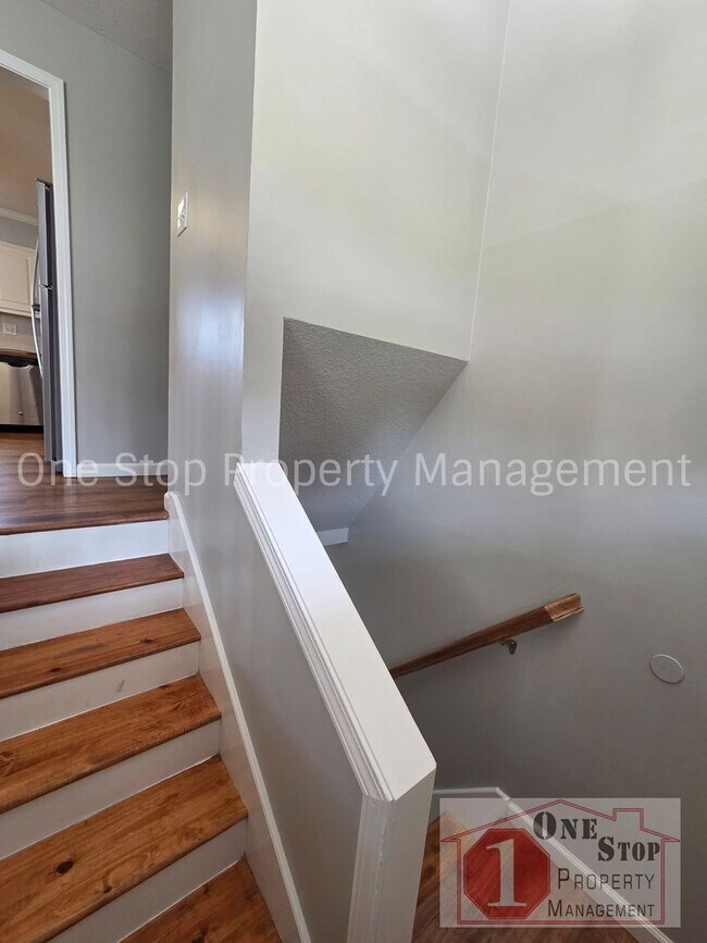 Photo - Gorgeous 3 Bedroom, 2.5 Bath in Kearney!