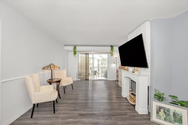 Photo - 60 S Van Dorn St Unit EOS TWENTY-ONE