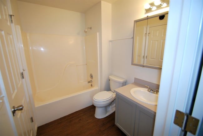 Photo - 157 W 1310 S