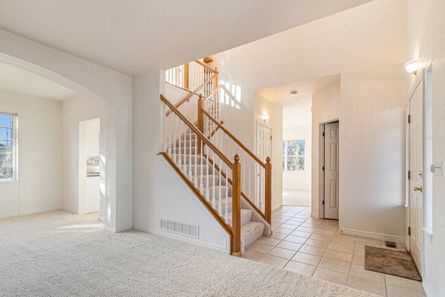 Photo - 113 Overland Ct