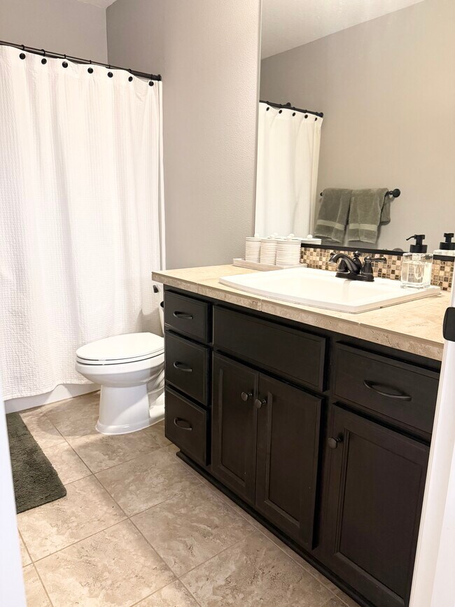 Photo - 18857 Tanoak Way