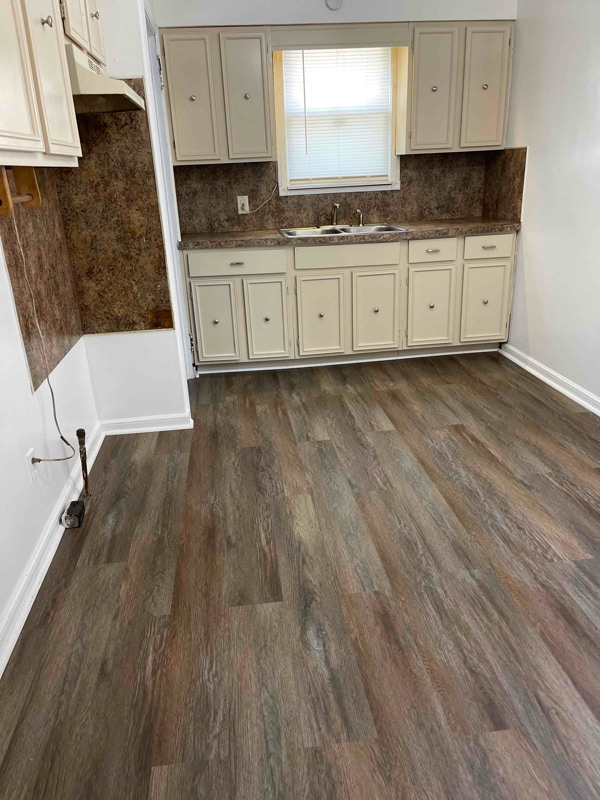 Photo - 18682 Bloom St