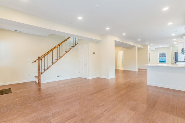 Photo - 4019 N Tripp Ave