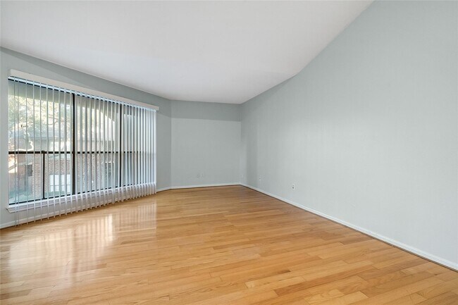 Photo - 3100 Walnut Bend Ln