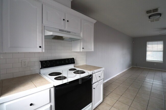 Photo - 809 S Michigan St Unit 4