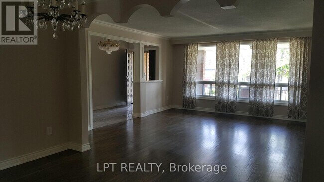 Photo - 40 St Andrews Blvd