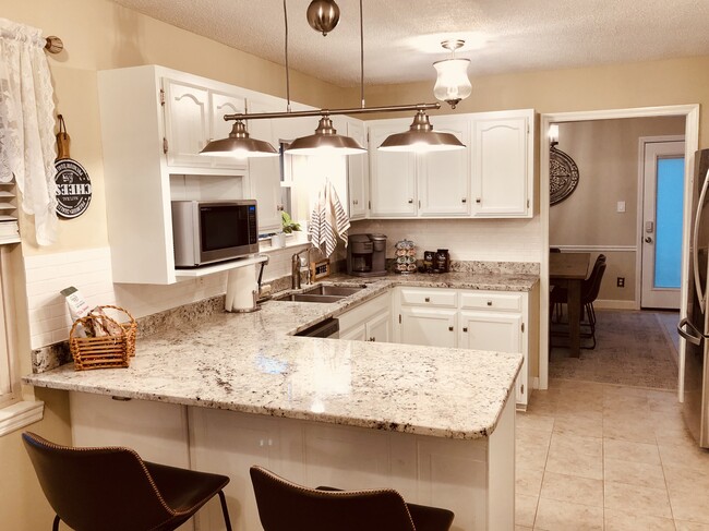 Photo - 4738 Cree Ln NW