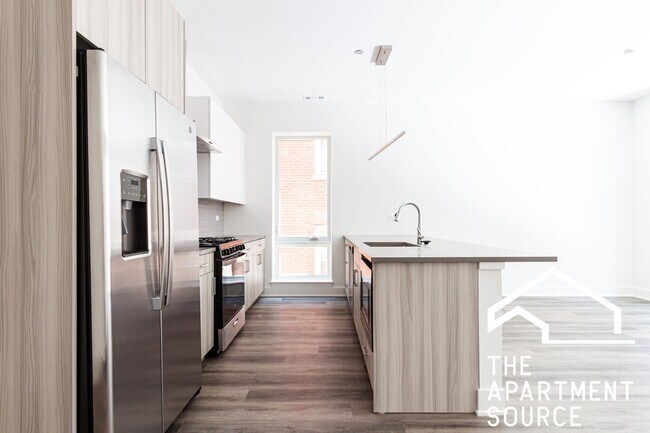 Photo - 4423 N Hazel St Unit 205