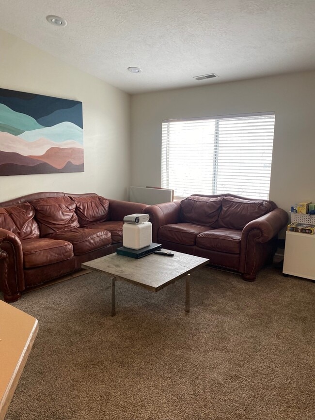 Photo - 1559 Riverside Ave