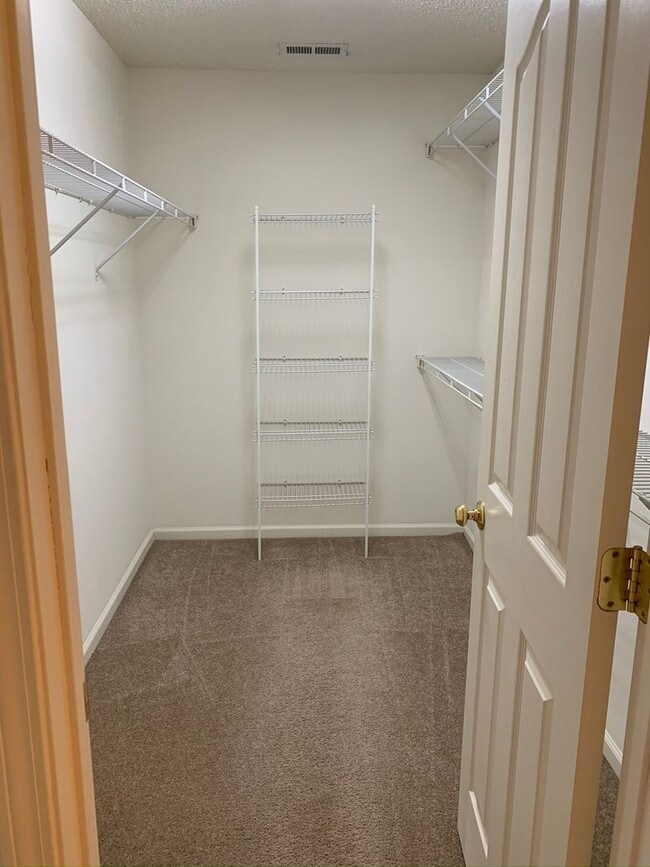 Photo - 134 Springwood Ln