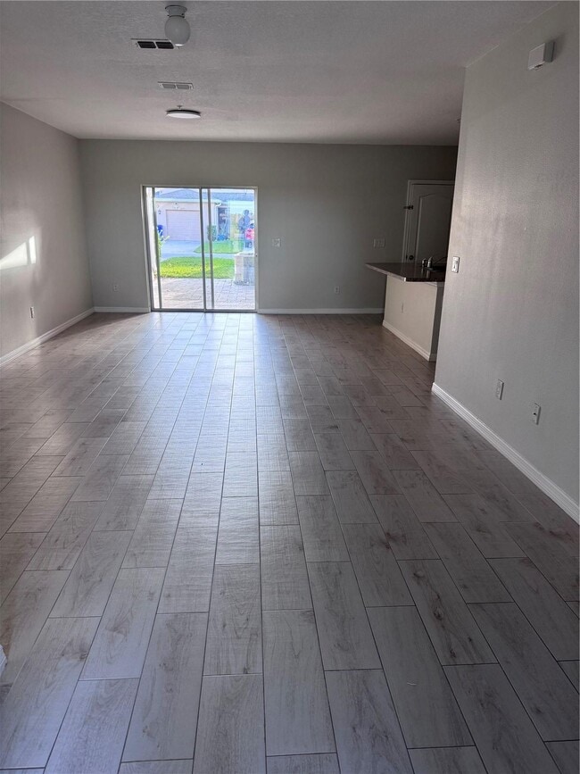 Photo - 1613 Reflection Cv