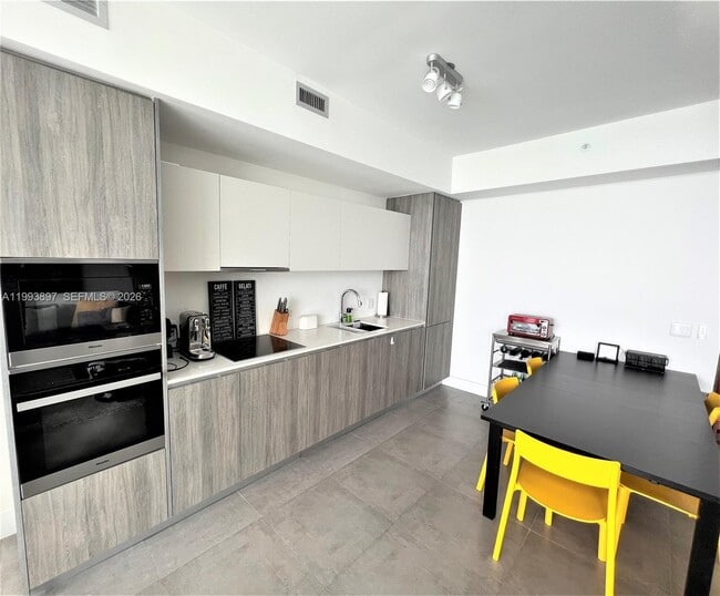 Photo - 2900 NE 7th Ave Unit 2204