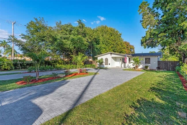 Photo - 1075 NE 12th Ave