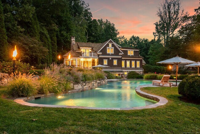 Photo - 15 Catamount Rd