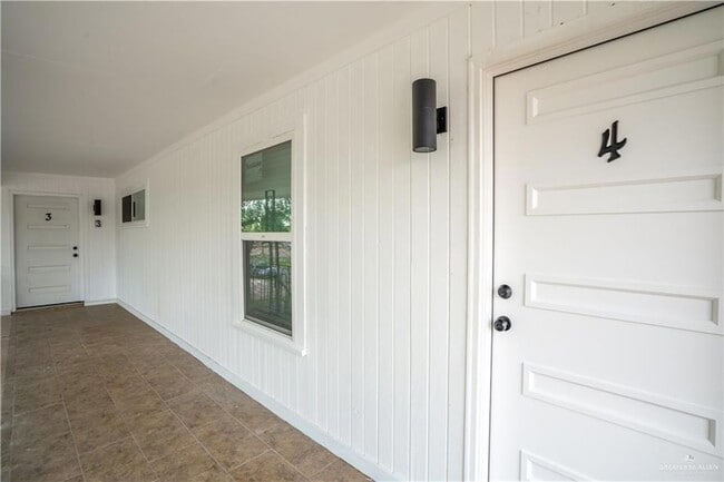 Photo - 1107 Shasta Ave W Unit 4