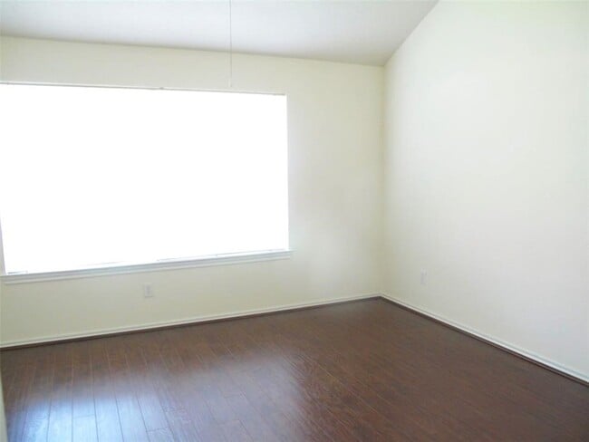 Photo - 3106 Aylesworth Ct