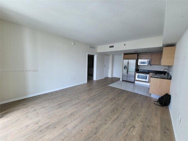 Photo - 950 Brickell Bay Dr Unidad 3009 Rental