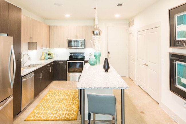 Photo - Magnolia at Mistletoe Heights