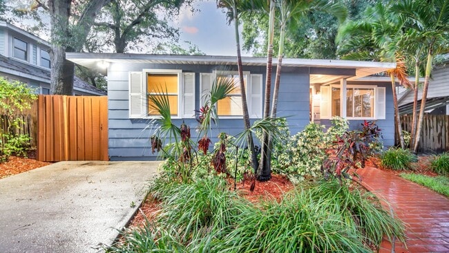 Gorgeous 2br/2ba home in North St Pete Ava... - Gorgeous 2br/2ba home in North St Pete Ava...