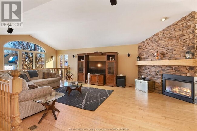 Building Photo - 555 Revland Dr