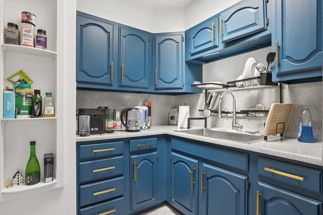 Photo - 143 Byxbee St