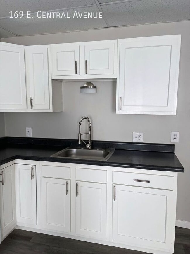 Photo - 169 E Central Ave