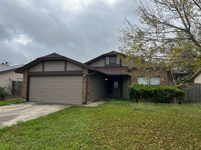 Photo - NICE & SPACIOUS!  3 BEDROOM / 2 BATH HOME LOCATED IN SPRING MEADOWS*FIREPLACE IN LIVING ROOM*