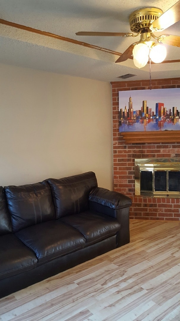 Photo - 9605 Dover Ave