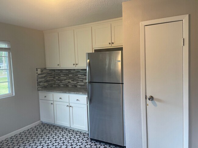 Photo - 18767 Forest Ln Cir