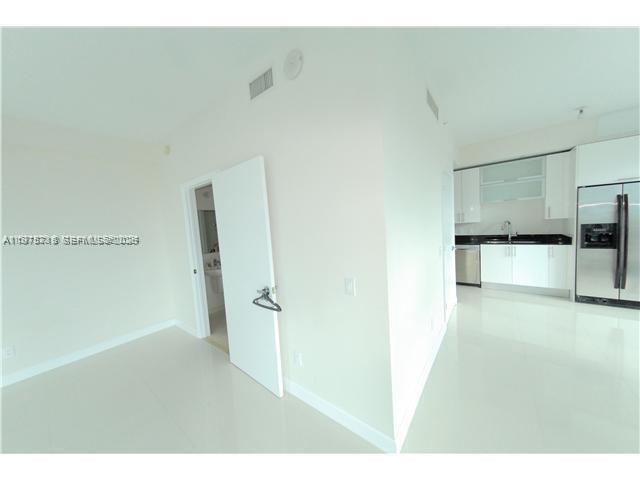 Photo - 60 SW 13th St Unidad 1421