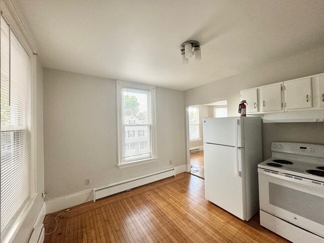 Photo - 14 Chestnut St Unit 3
