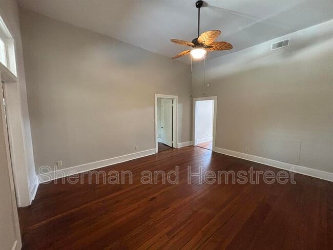 Photo - 1030 Broad St