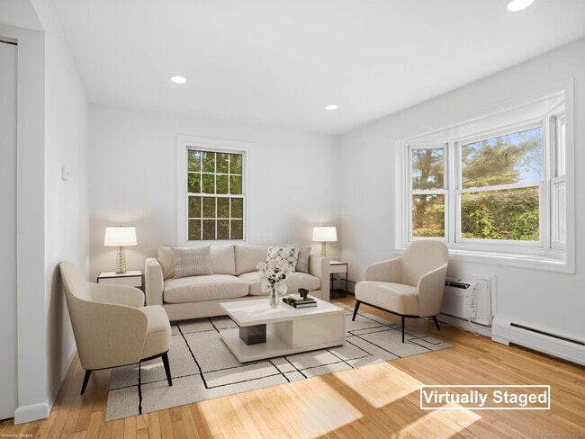 Photo - 240 Sunnyridge Ave Unit APT 93