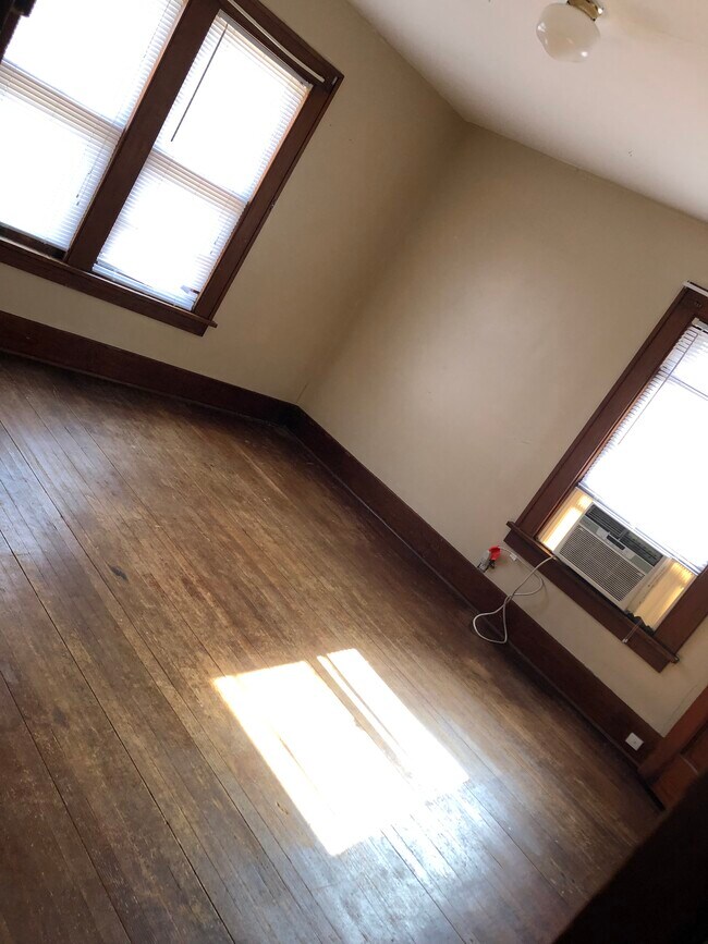 Foto del interior - 924 Iowa Ave Unidad 1