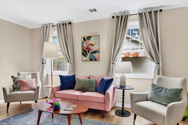 Photo - 1912 Hawthorne St