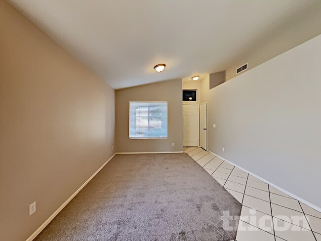 Photo - 2031 S Alicia