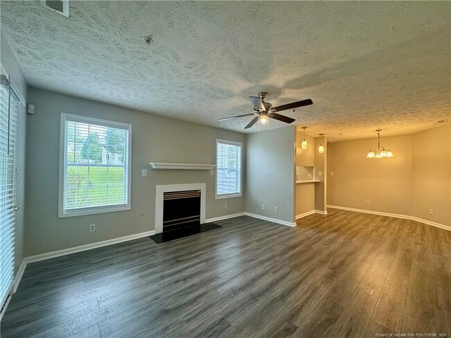 Photo - 308 Waterdown Dr