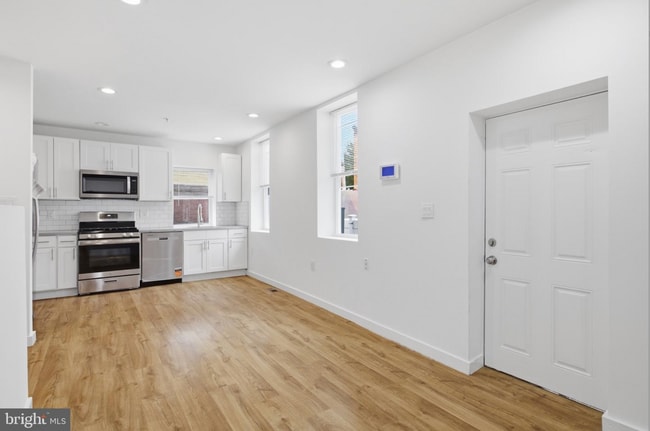 Building Photo - 2162 E York St Unit 1R