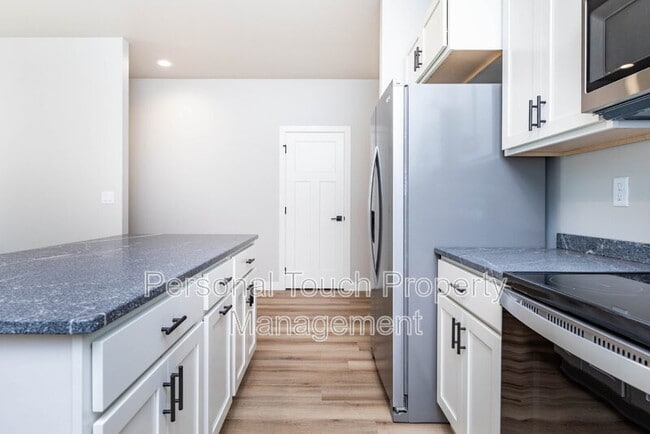 Photo - 6710 68th St S