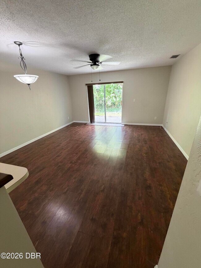 Photo - 175 Yorktowne Dr