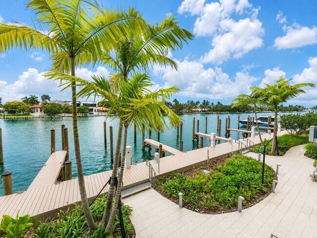 9201 E Bay Harbor Dr Unit 401