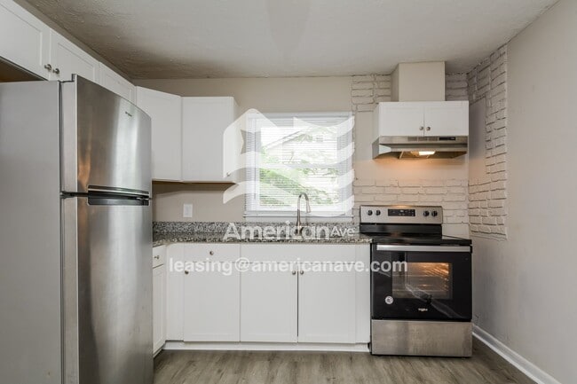 Photo - 4046 Village Dr