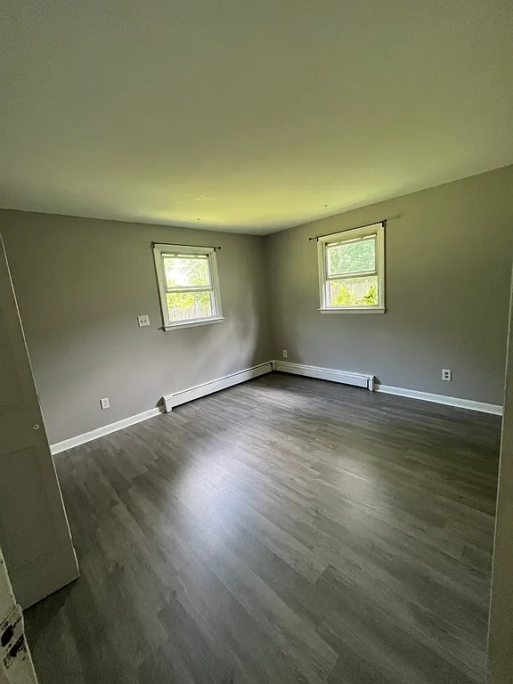 Photo - 122 Grace St