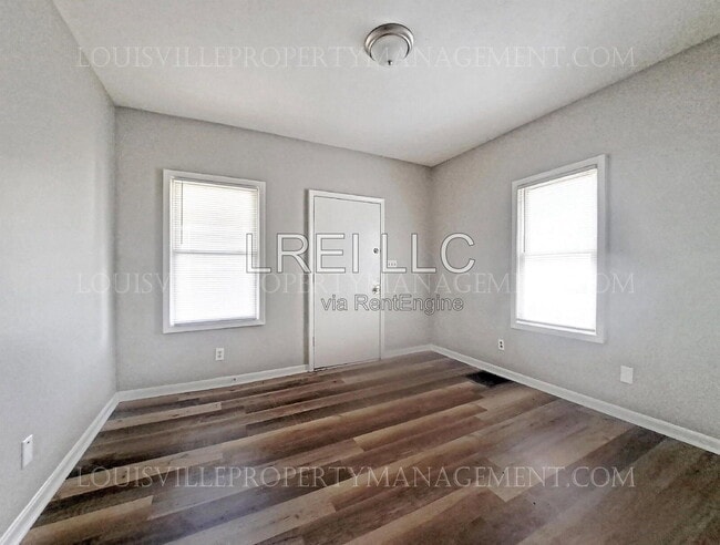 Photo - 2215 7th Street Rd