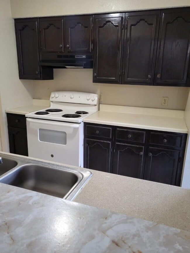 Photo - 1419 E Eistetter St