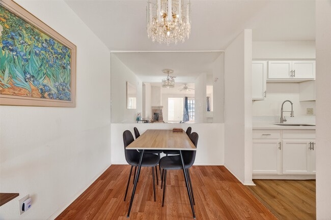 Photo - 10555 Turtlewood Ct Unit 511