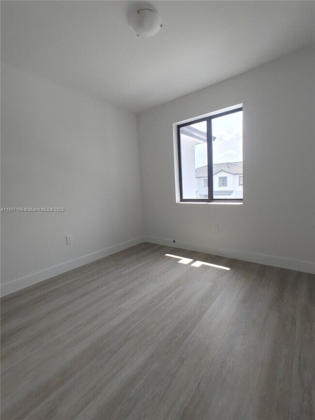 Photo - 34468 SW 191st Ct