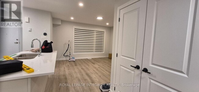 Photo - 401 Glenroy Gilbert Dr