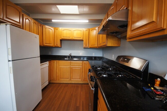 Building Photo - 37215 Dondero Way