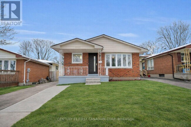 Photo - 1046 Jalna Blvd